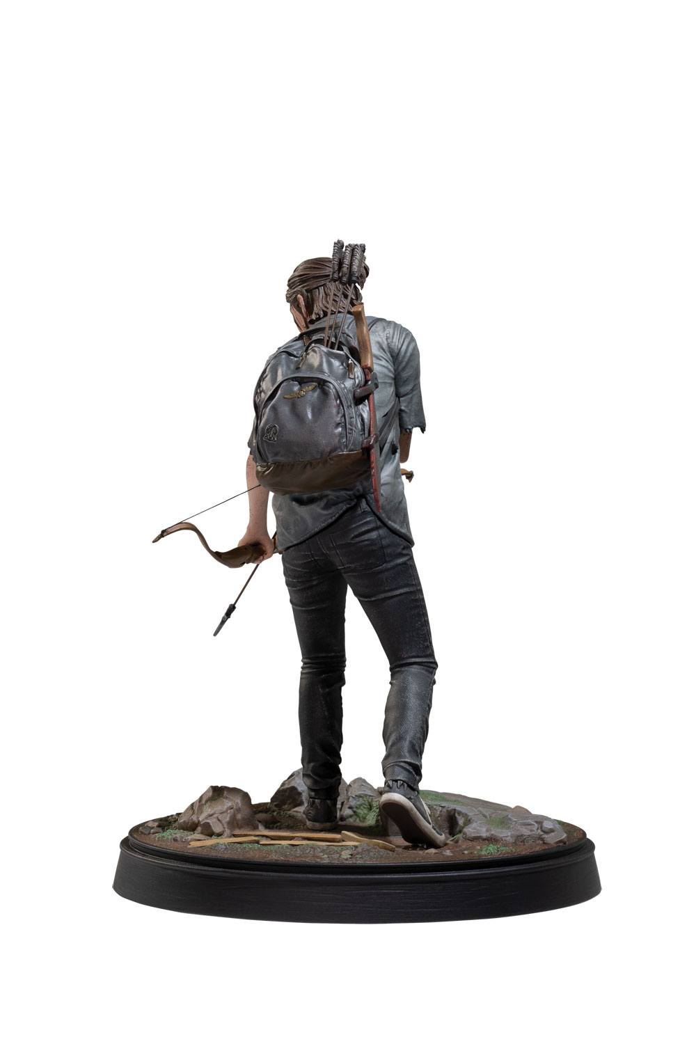Ellie with Bow Figure